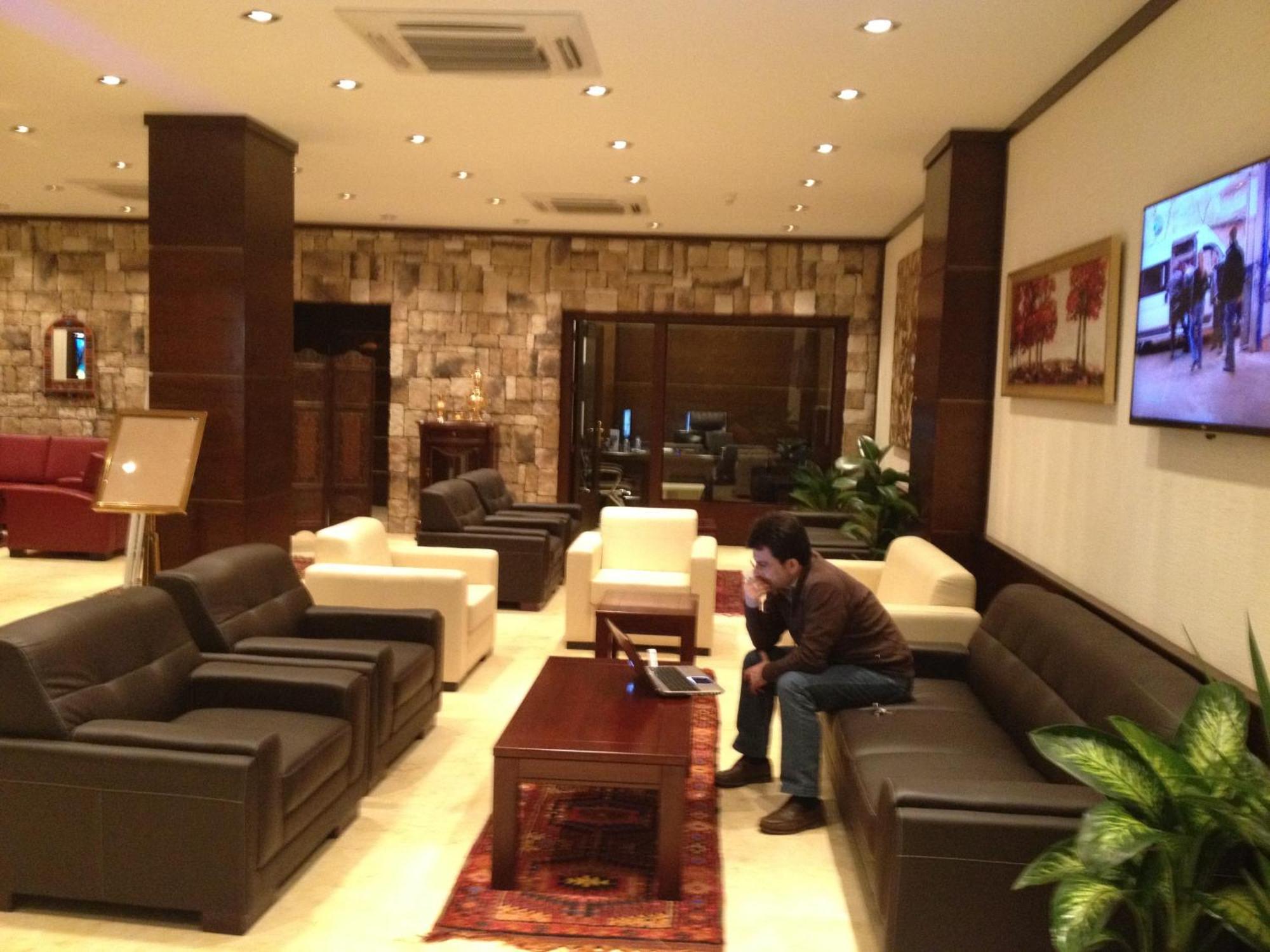Bl Hotel'S Erbil Esterno foto