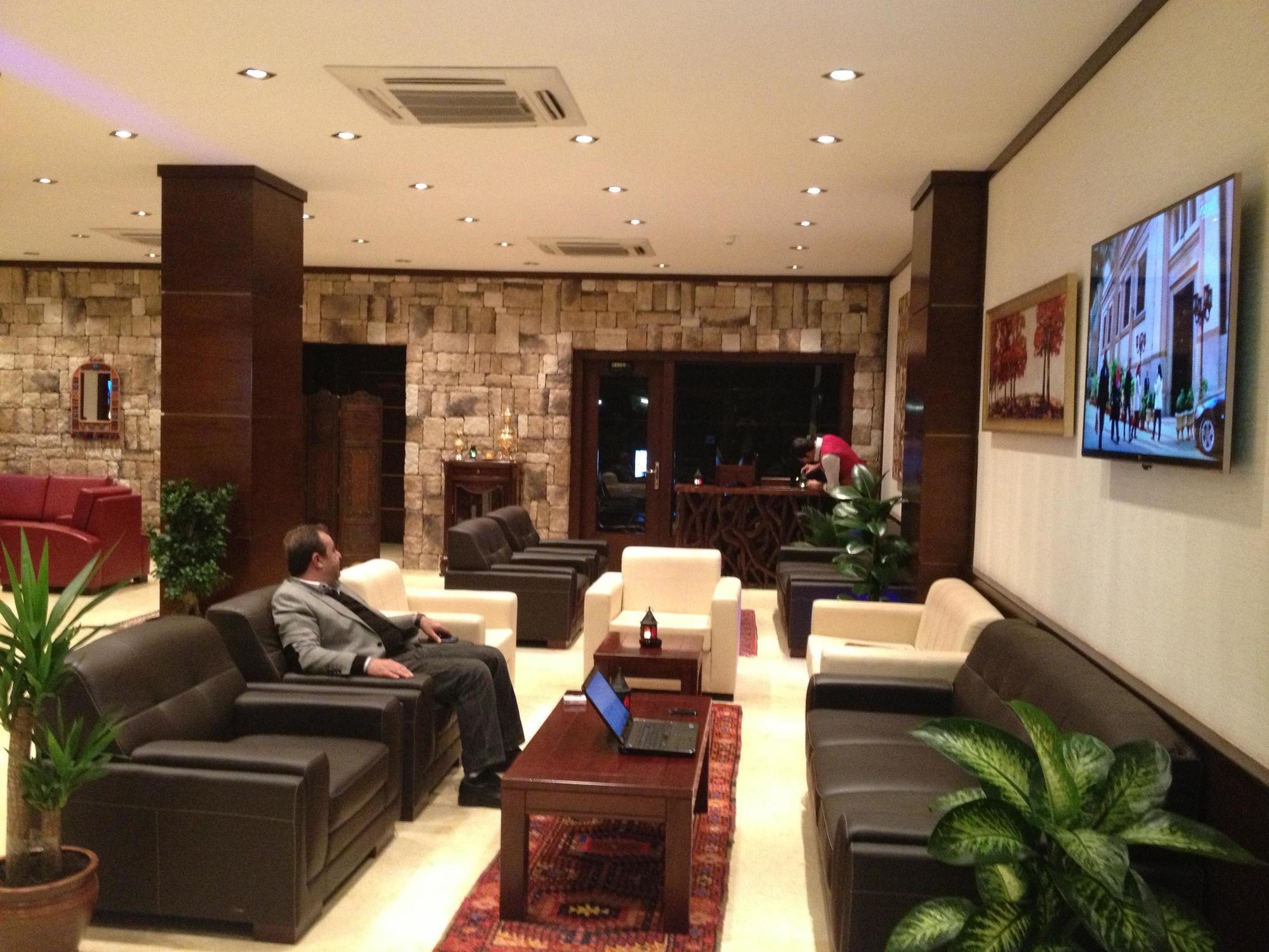 Bl Hotel'S Erbil Esterno foto